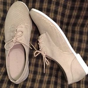 Women’s Kelly and Katie sz 7.5 oxford